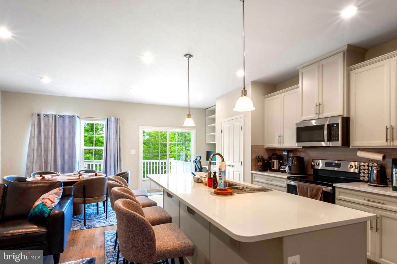 8801 Stevenson Lane - Photo 1