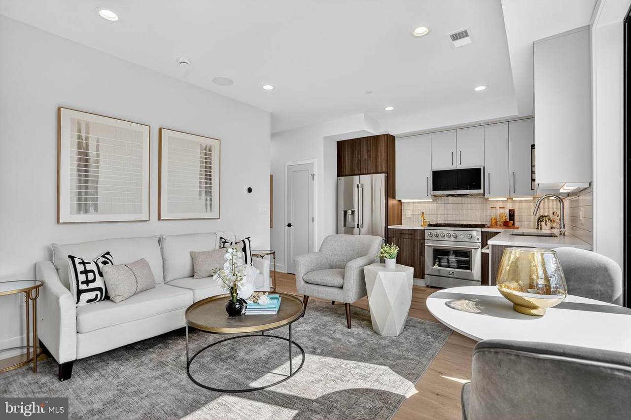 2440 Ontario Road - Photo 1