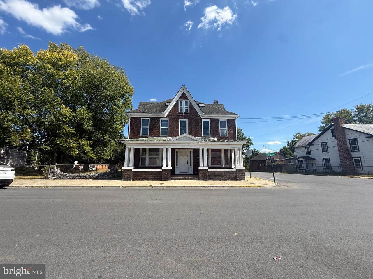 703 Second St - Photo 1