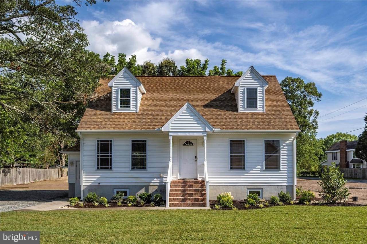 1737 Riverside Drive - Photo 1
