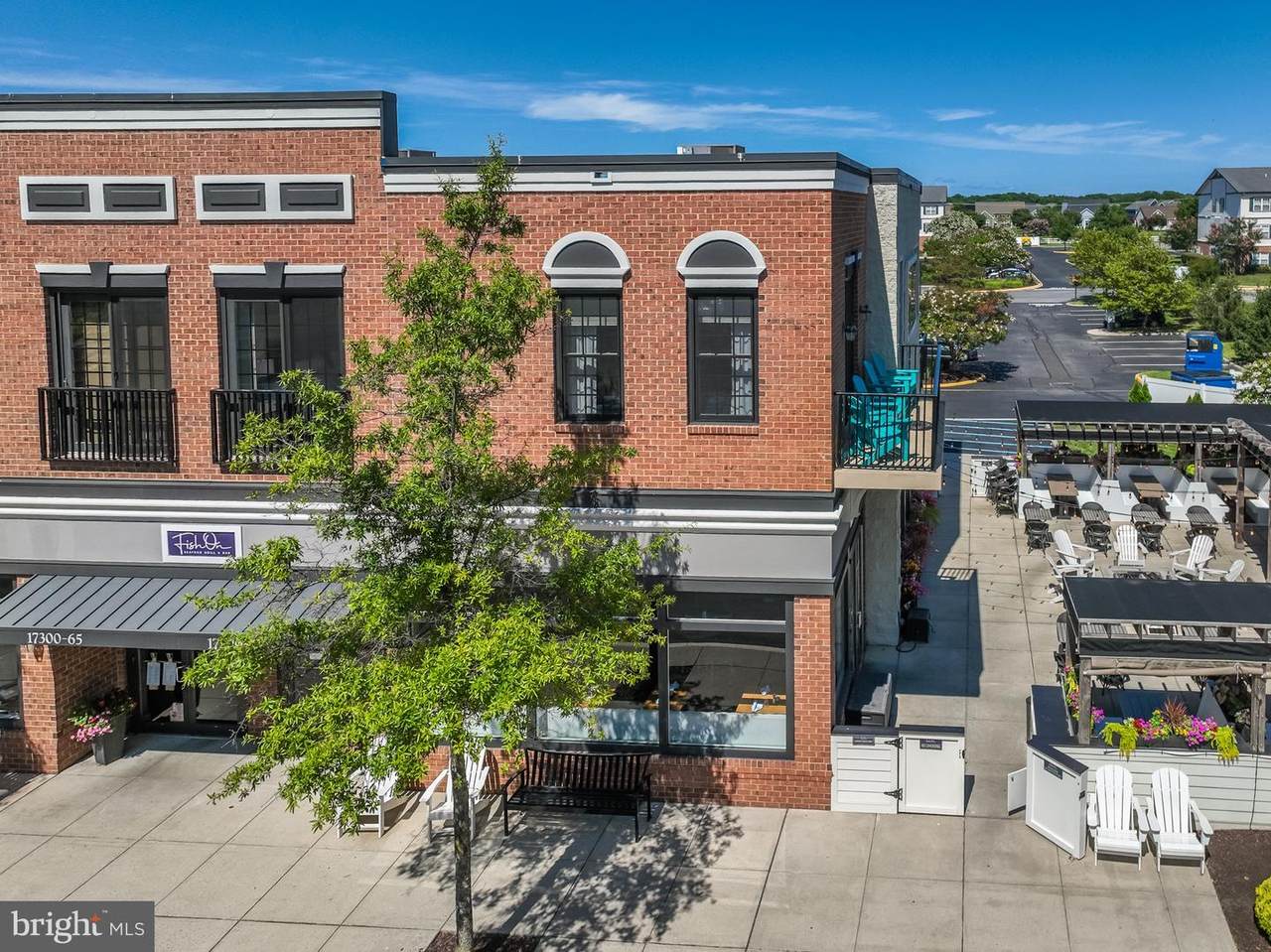 17300 Village Main Boulevard - Photo 1