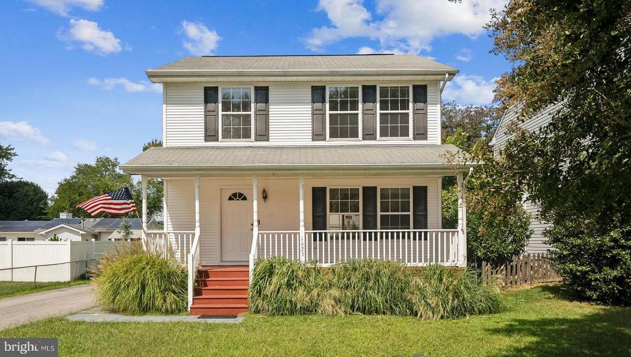 1623 Chesapeake Lane - Photo 1