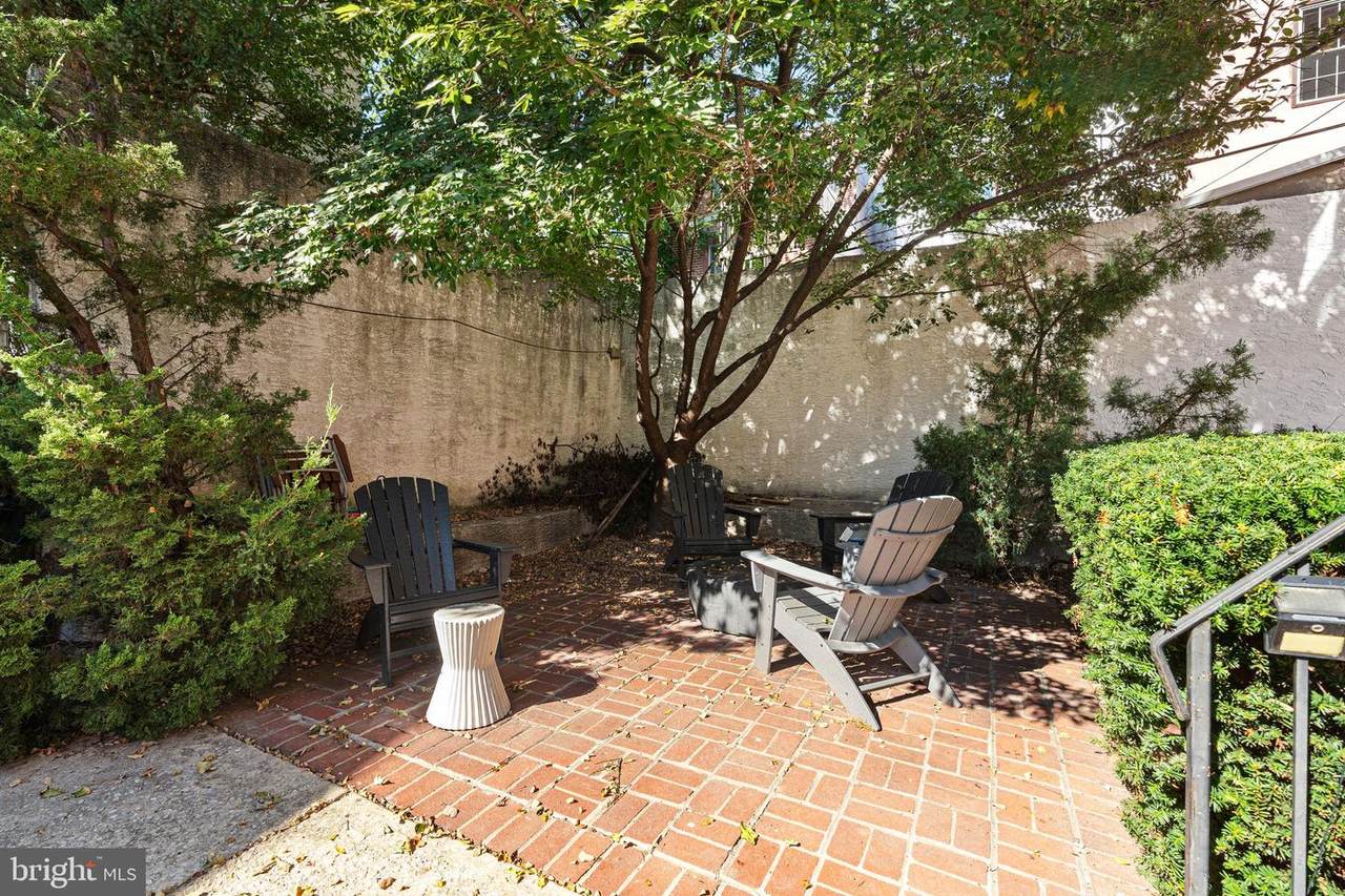 1027-31 4TH Street - Photo 1