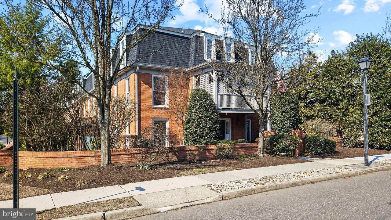 133 Plum Street - Photo 1