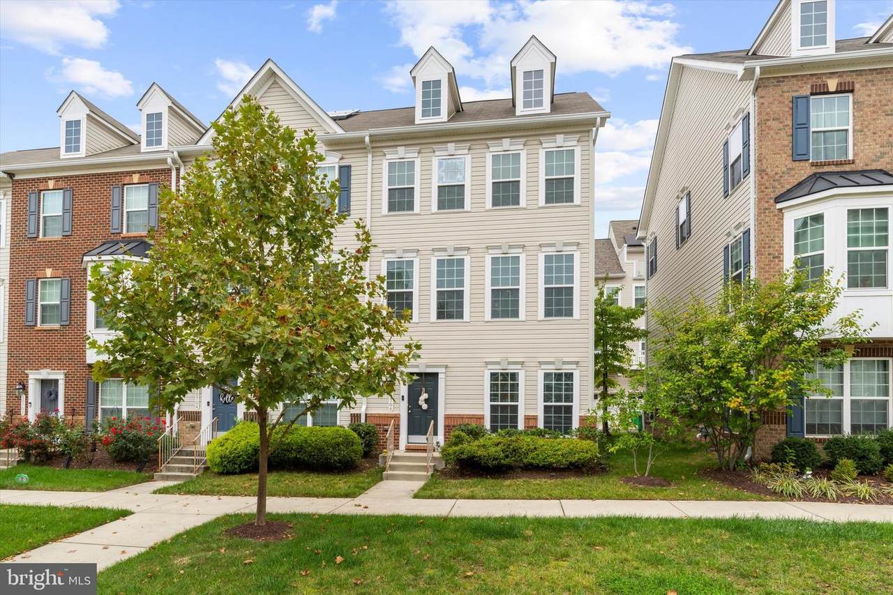 10706 Eastland Circle - Photo 1