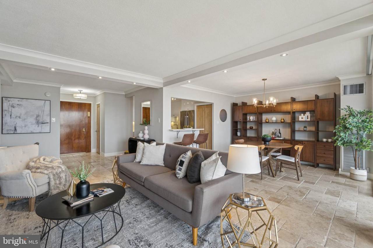 400 Madison Street - Photo 1