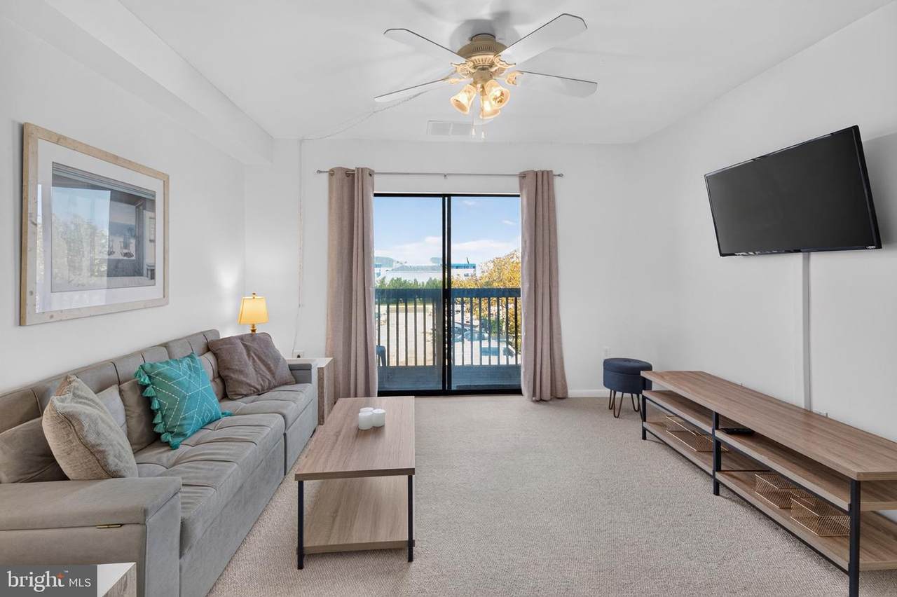 105 123RD Street - Photo 1