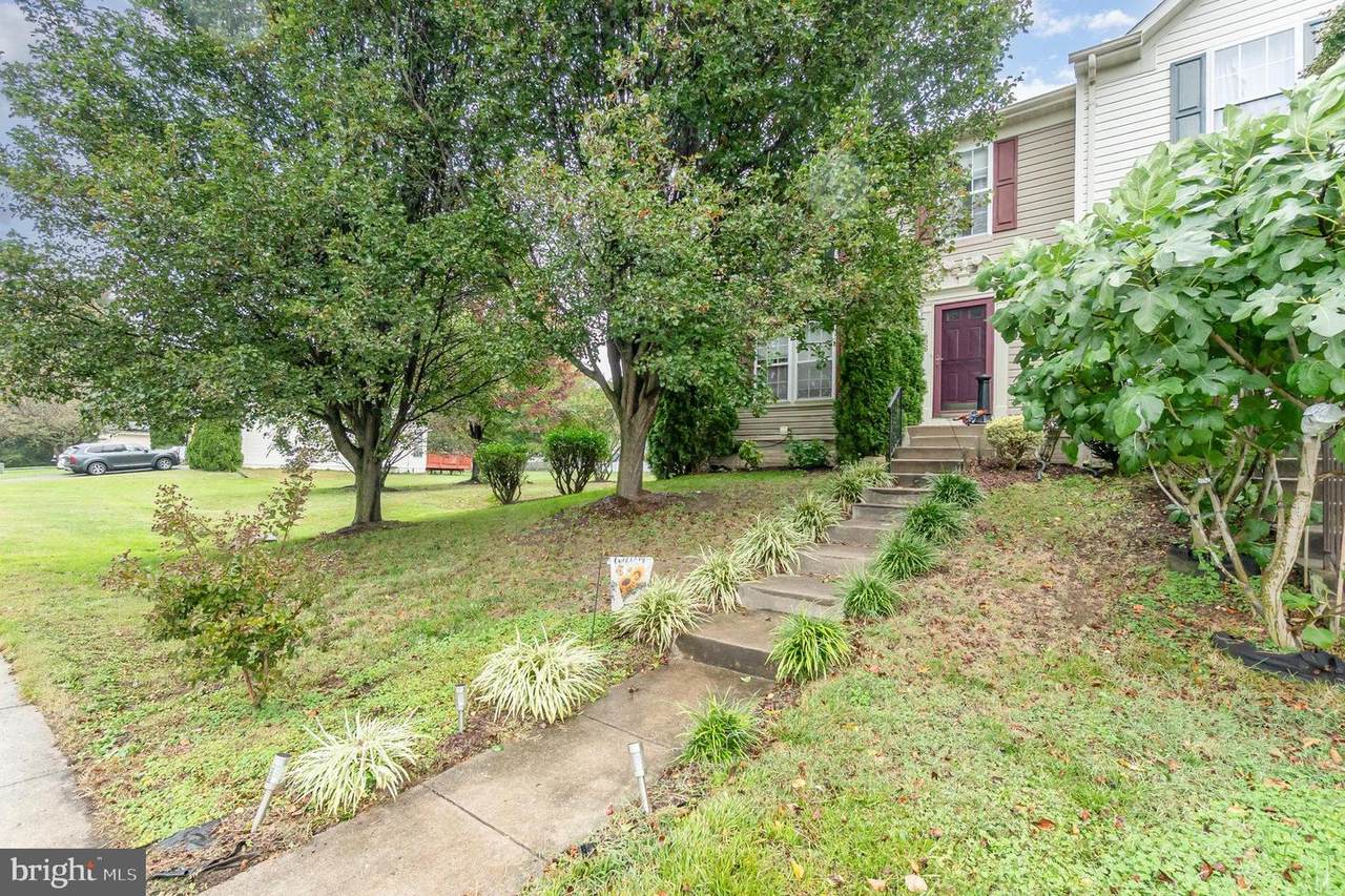 406 Roundhouse Drive - Photo 1