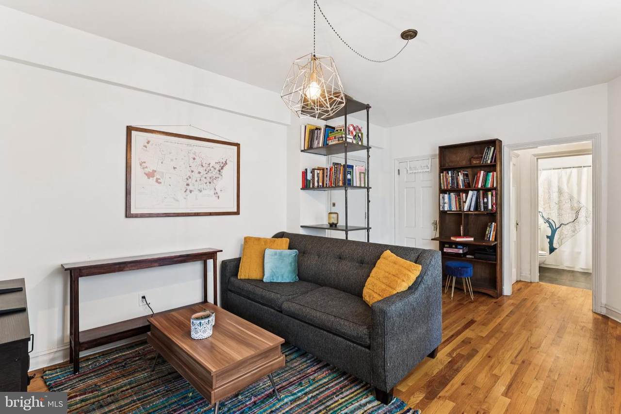1365 Kennedy Street - Photo 1