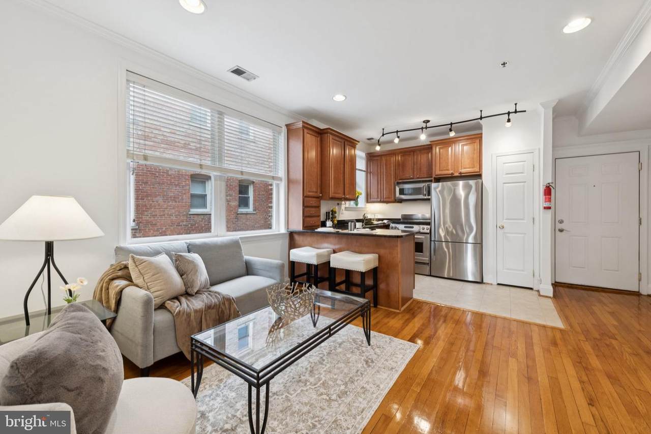 1438 Columbia Road - Photo 1