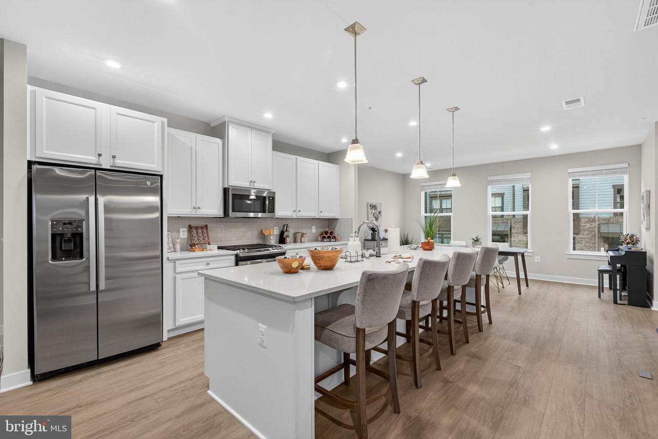 17454 Southern Shores Drive - Photo 1