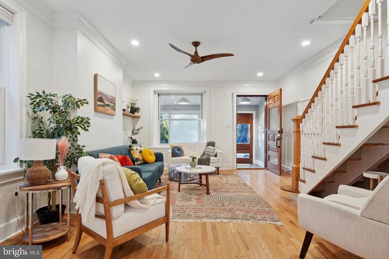 324 Winona Street - Photo 1