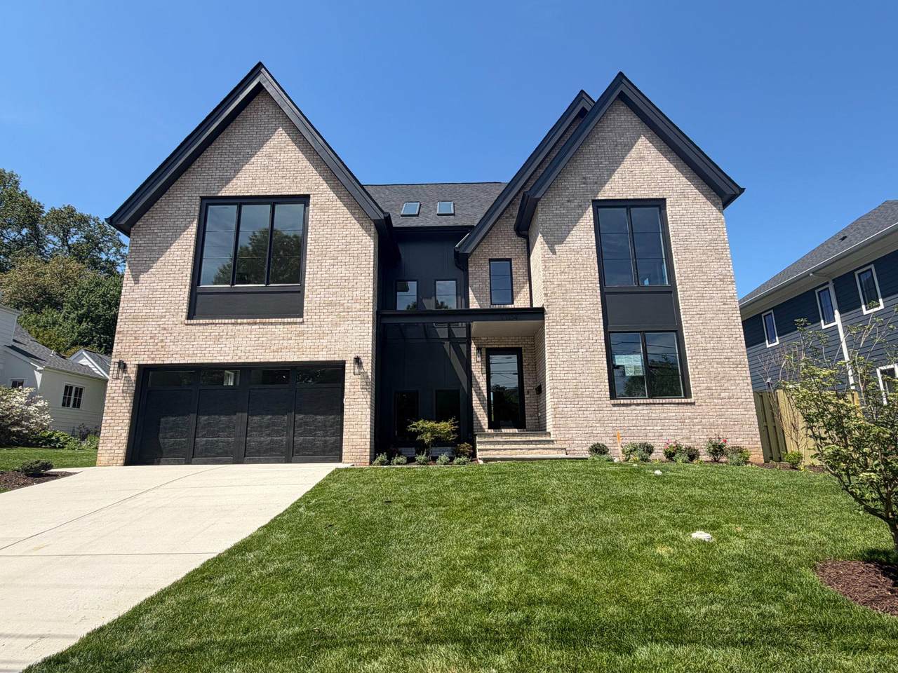 1104 Tuckahoe Street - Photo 1