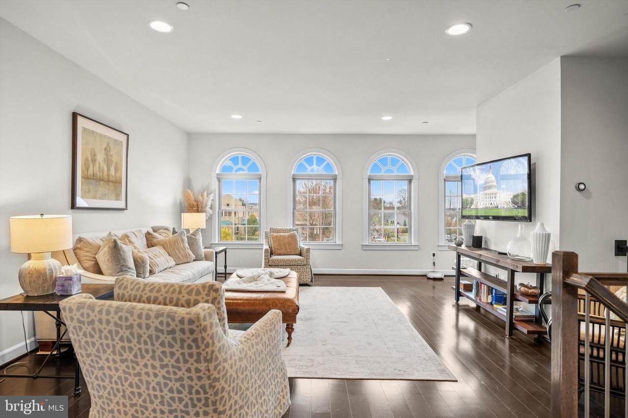 19237 Abbey Manor Drive - Photo 1