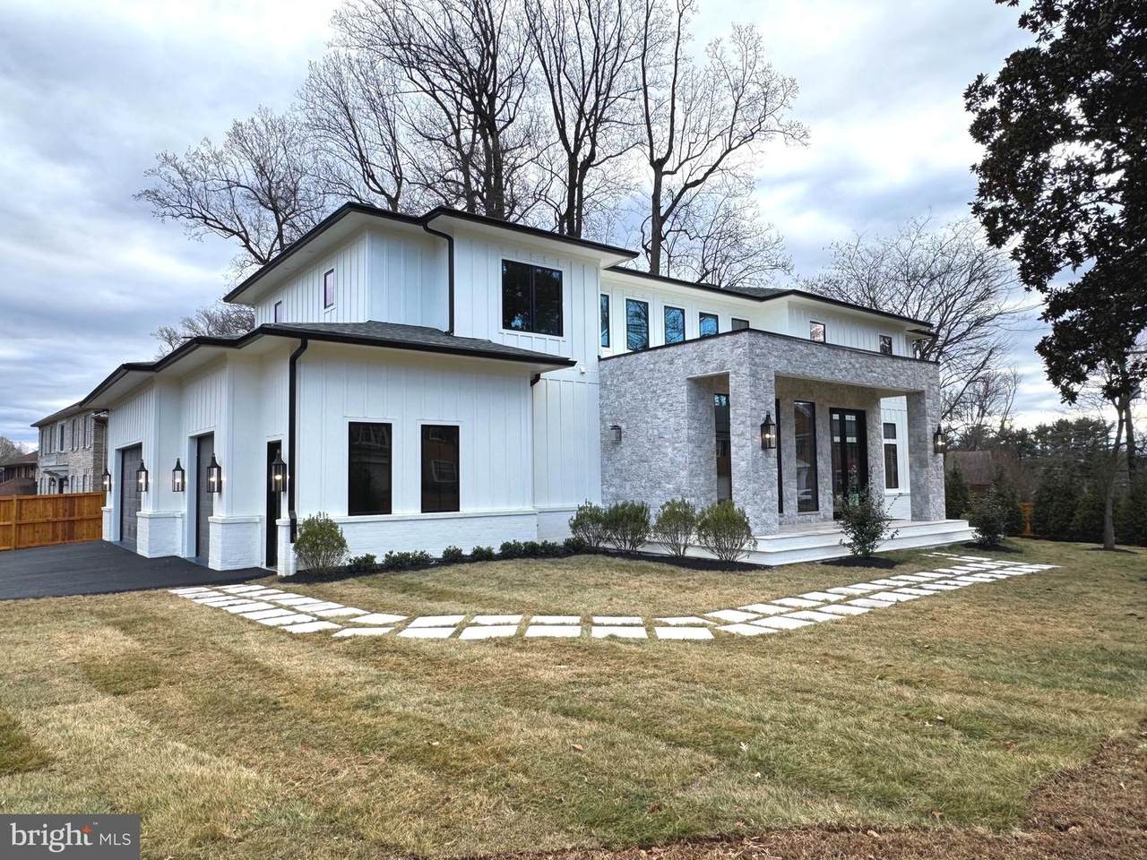 6809 Whittier Boulevard - Photo 1