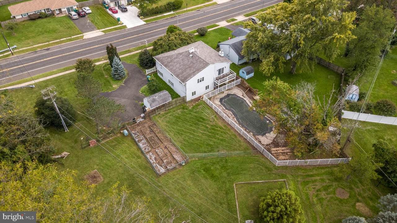 313 Trenton Road - Photo 1