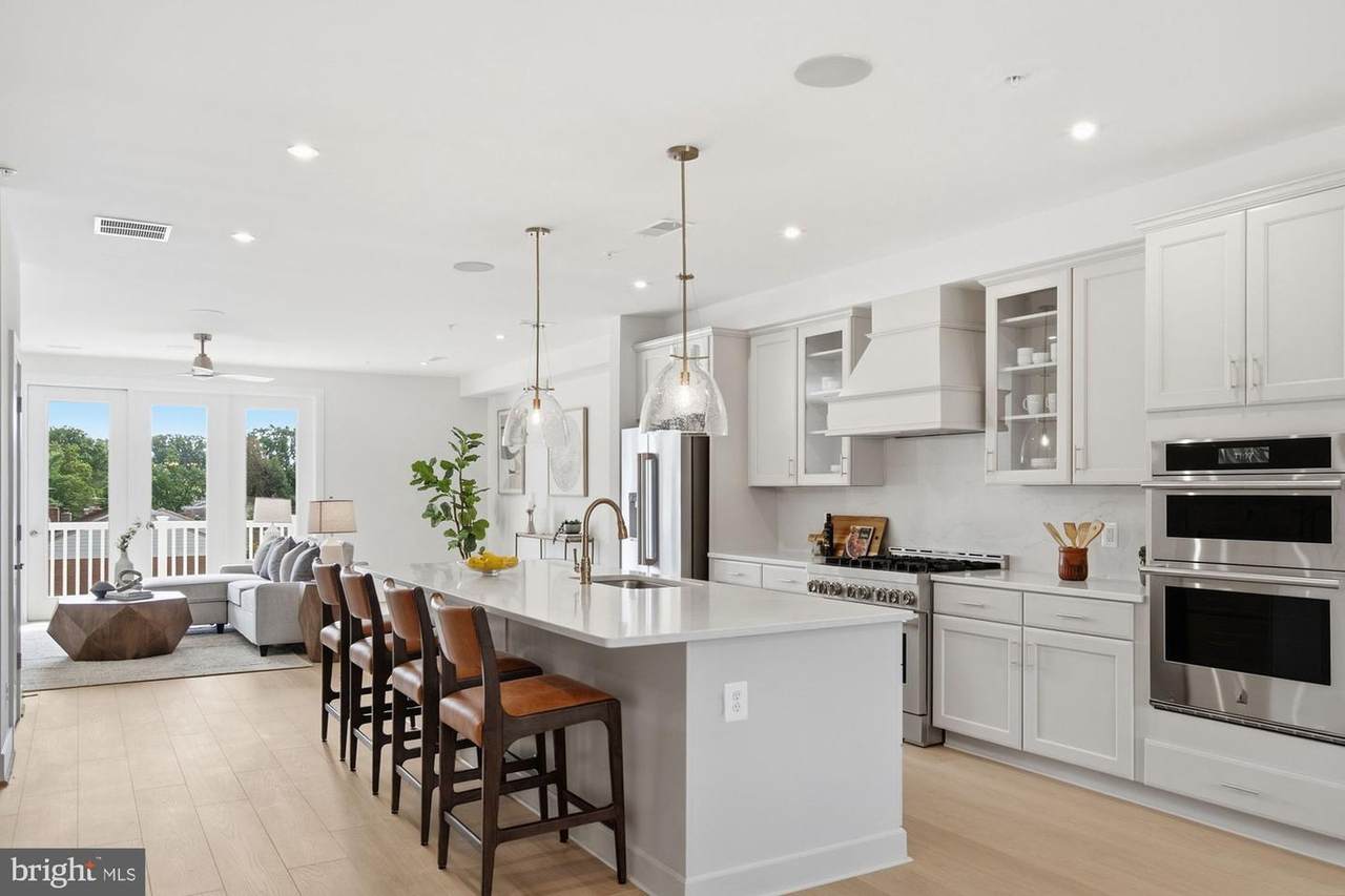 10530 White Granite Drive - Photo 1