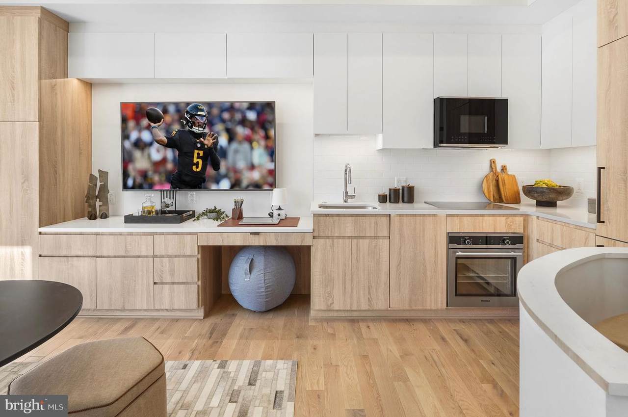 1237 W Street - Photo 1