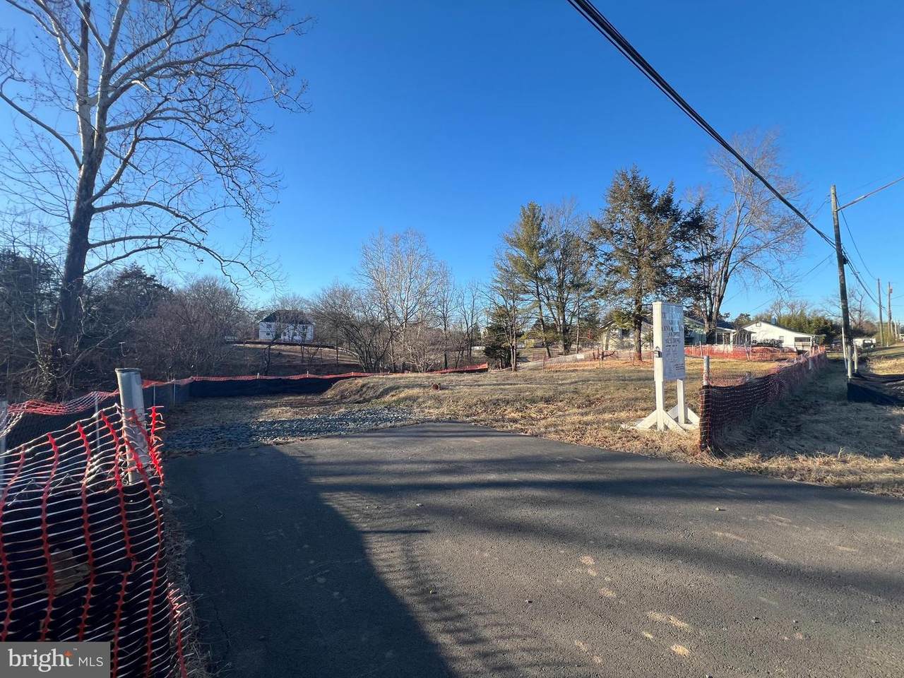 7106 Centreville Road - Photo 1