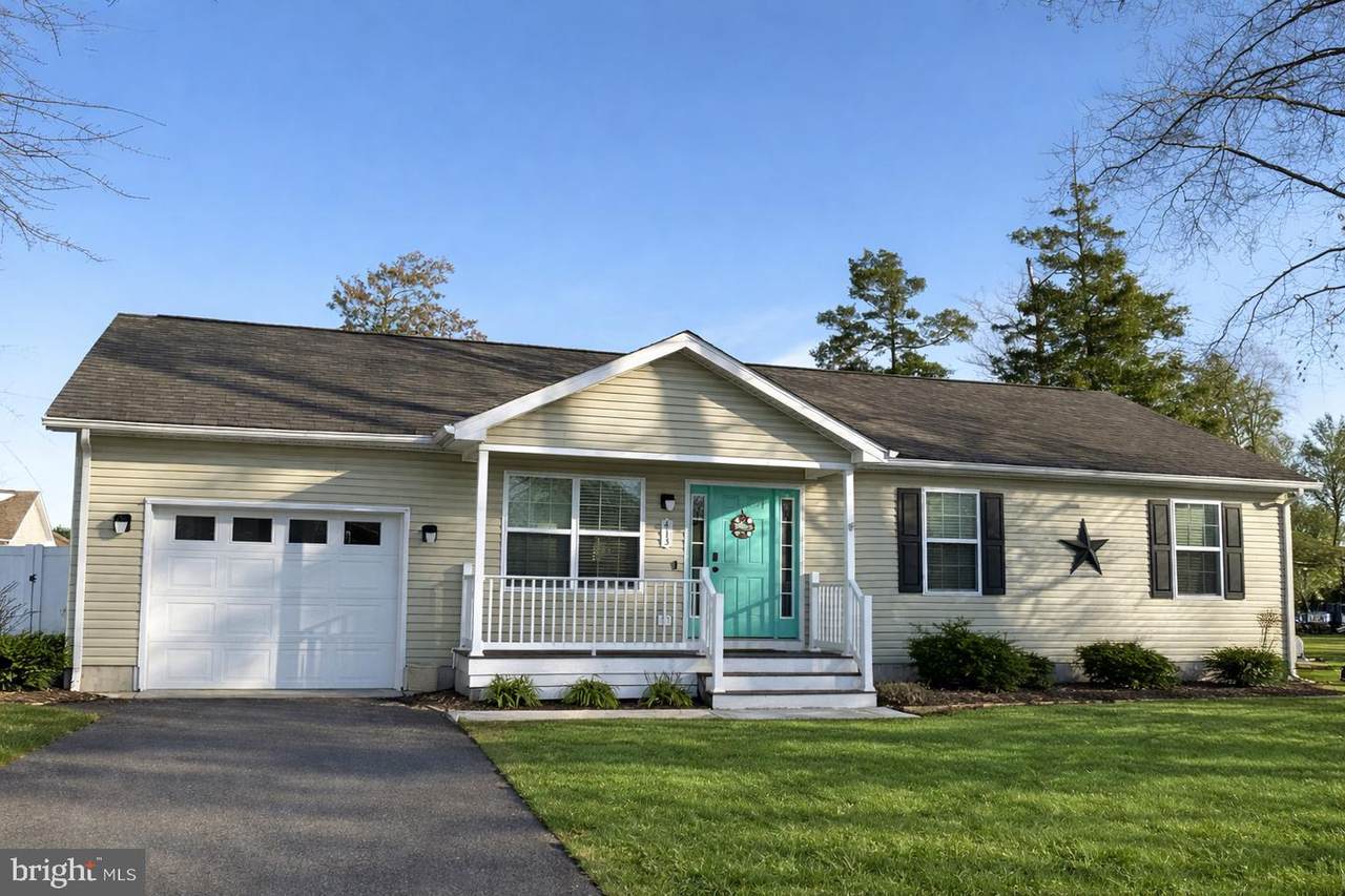 413 Queen Anne Street - Photo 1