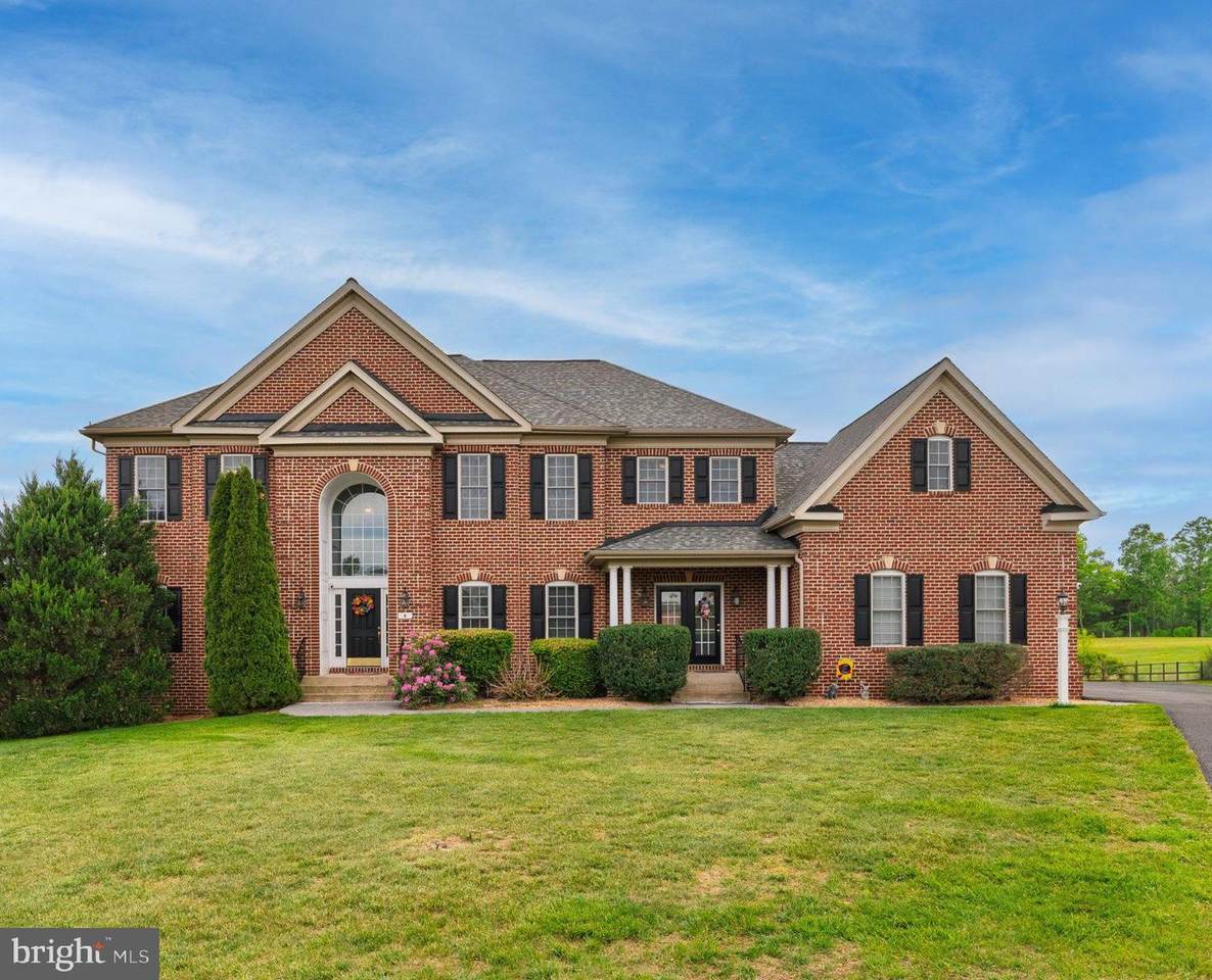 4 Jackson Place - Photo 1