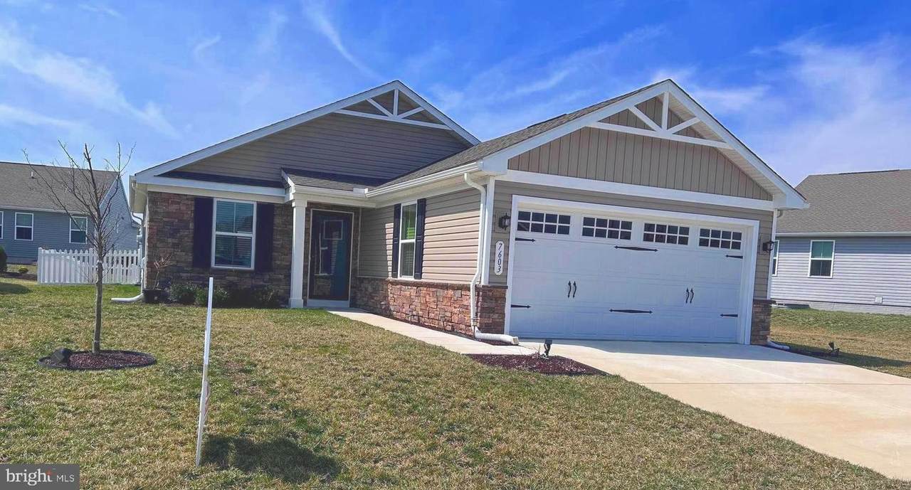 7603 Crossroads Lane - Photo 1