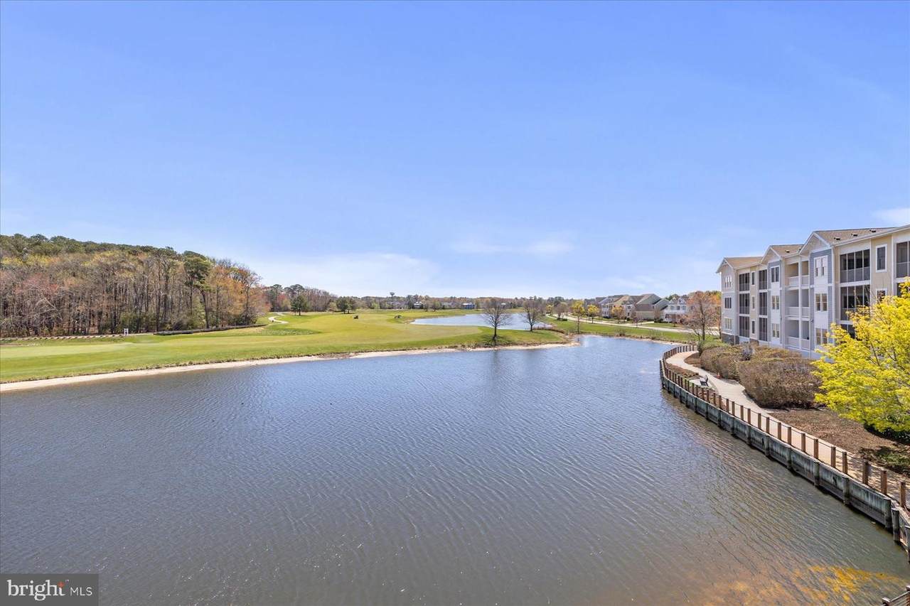 31738 Lakeview Drive - Photo 1