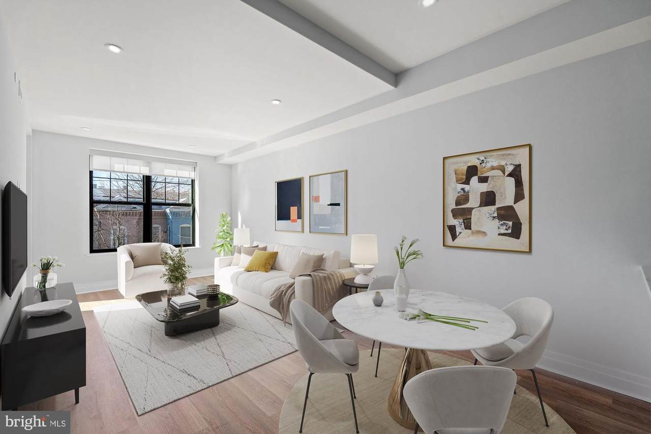 811 Columbus Street - Photo 1