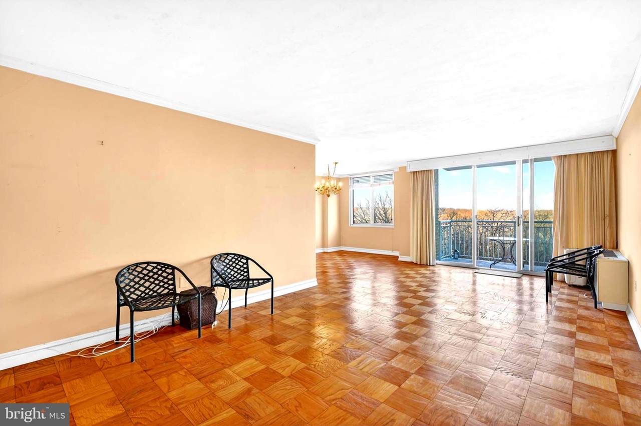 3001 Veazey Terrace - Photo 1