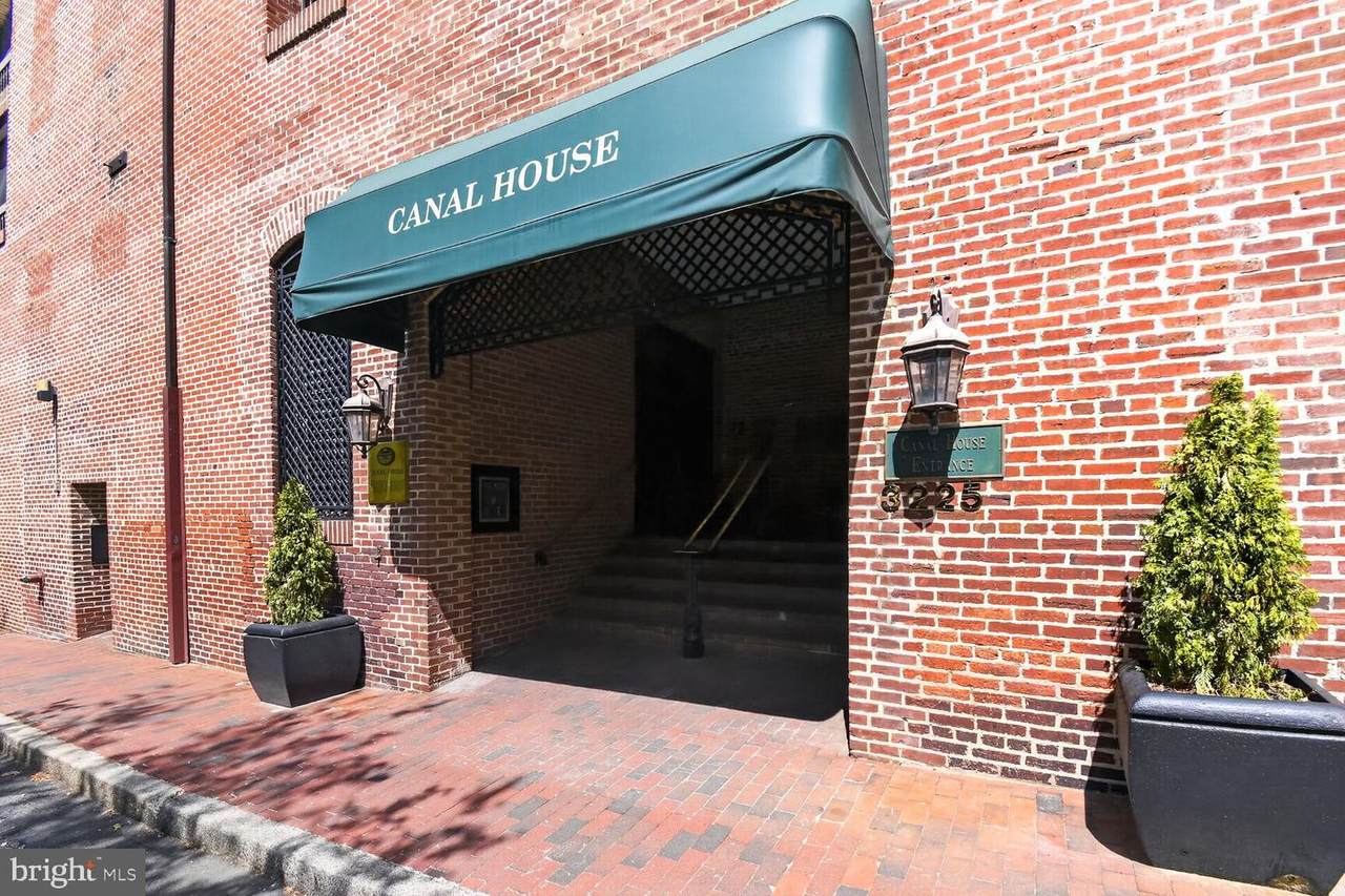 3225 Grace Street - Photo 1