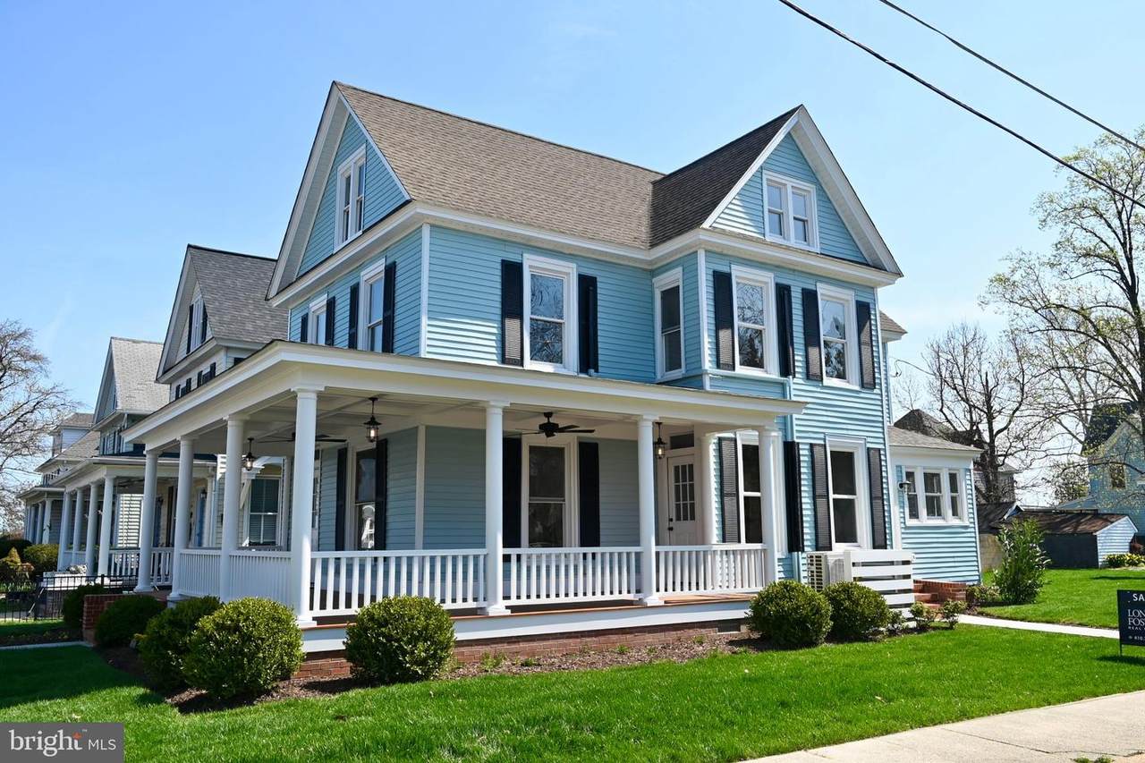 10 End Avenue - Photo 1