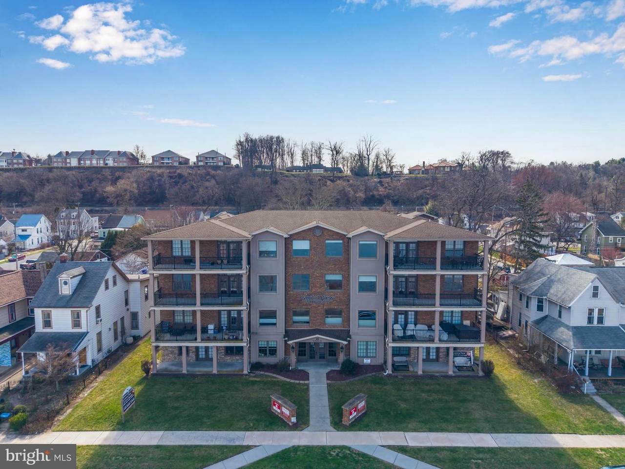10 Front Street - Photo 1