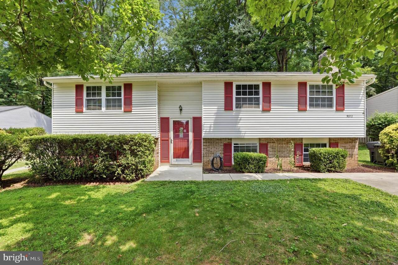 9812 Oleander Avenue - Photo 1