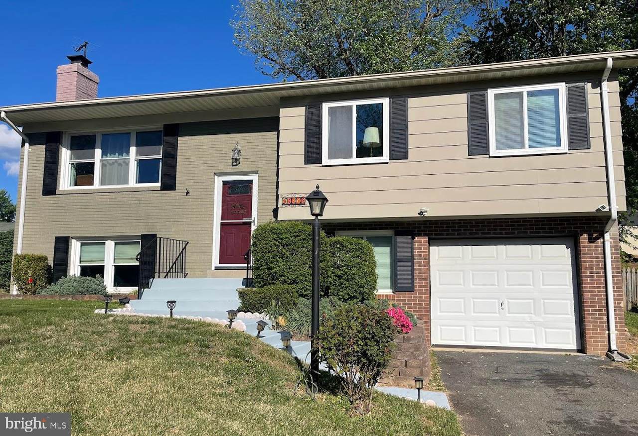 13626 Greenwood Drive - Photo 1