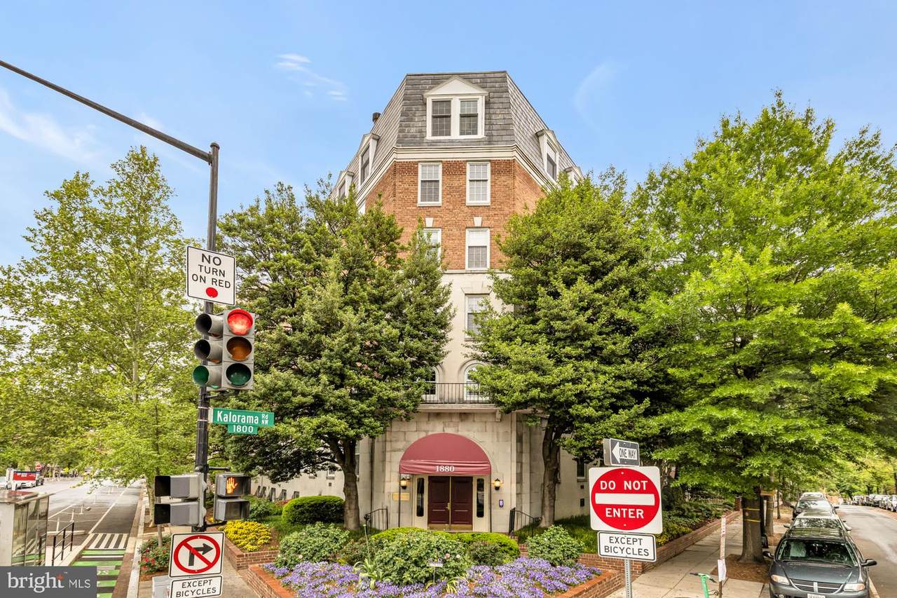1880 Columbia Road - Photo 1