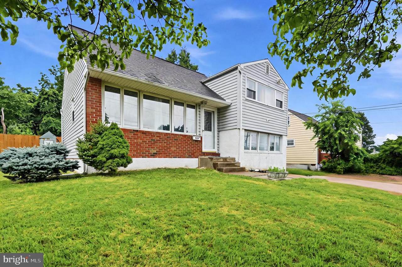 635 County Line Road - Photo 1