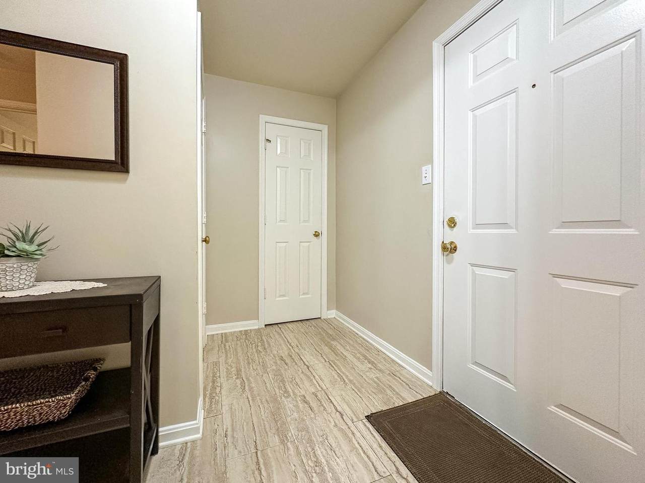 https://bt-photos.global.ssl.fastly.net/brightmls/1280_boomver_3_804885145316-2.jpg