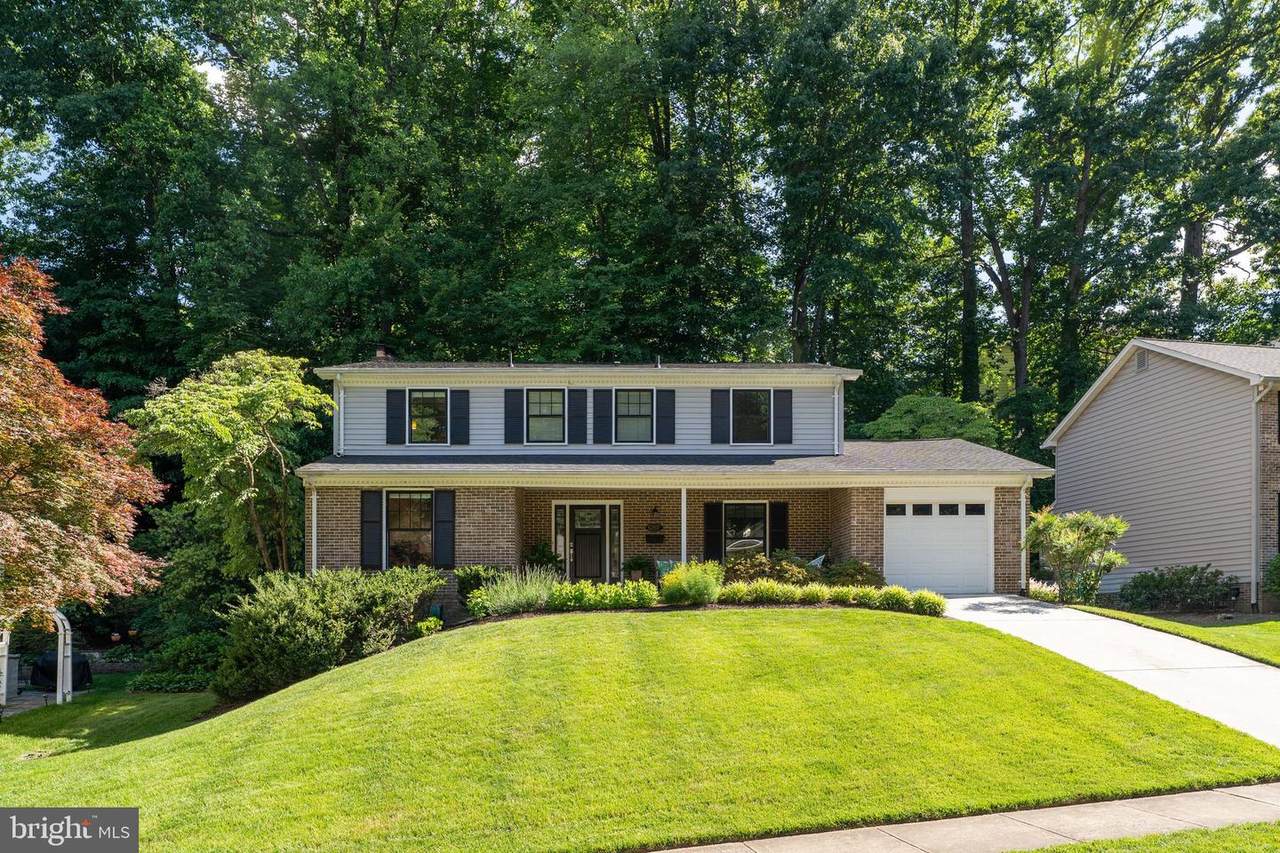 6207 Larstan Drive - Photo 1