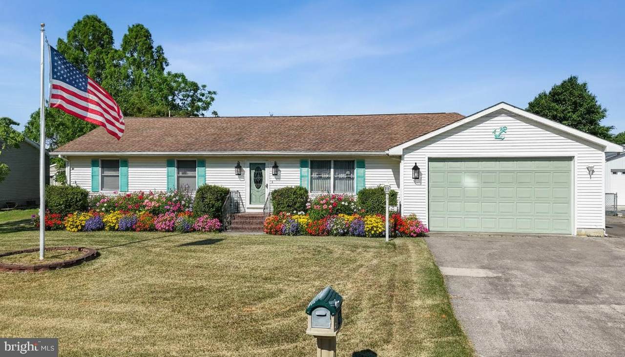 47 Comanche Circle - Photo 1