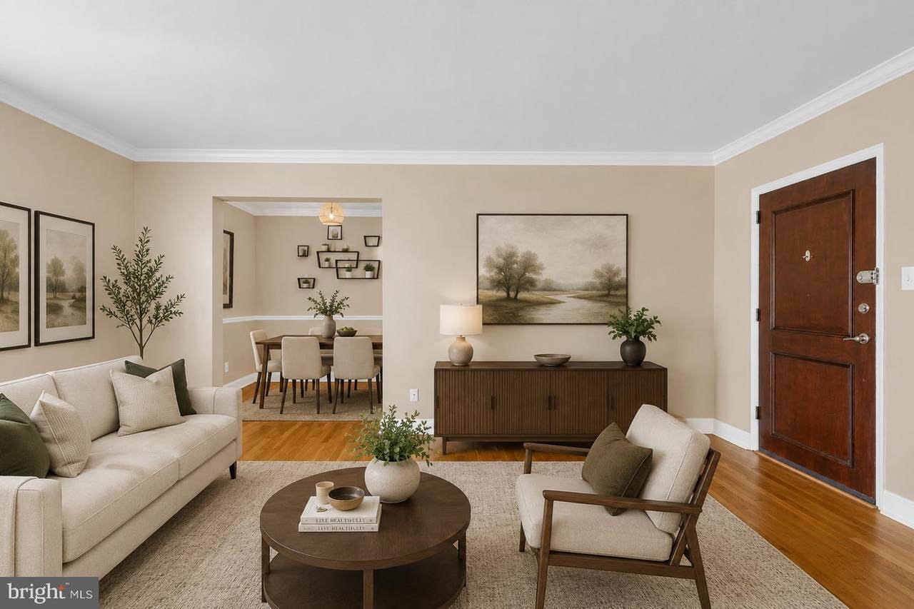 922 Washington Street - Photo 1
