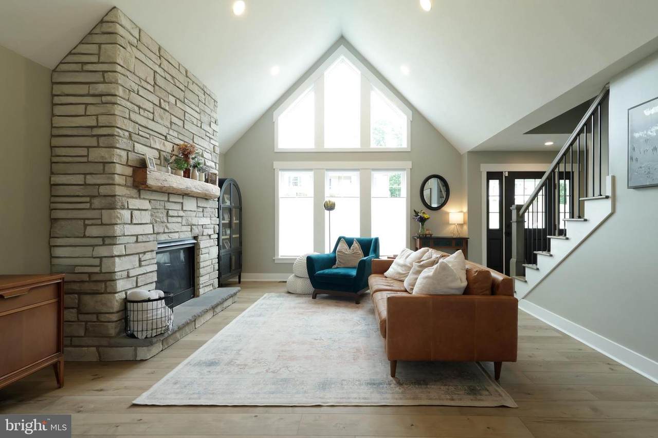 https://bt-photos.global.ssl.fastly.net/brightmls/1280_boomver_4_805011188936-2.jpg