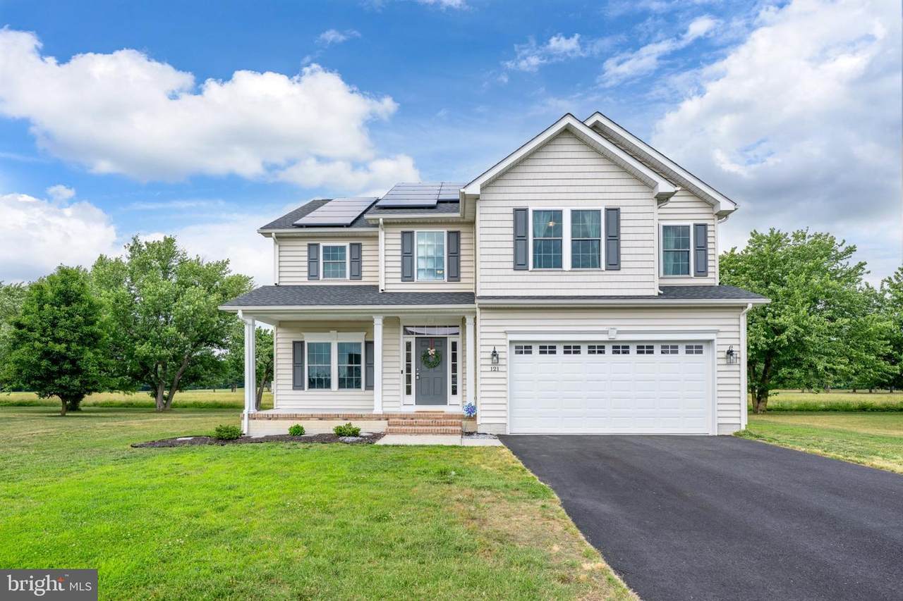 121 Green Lane - Photo 1