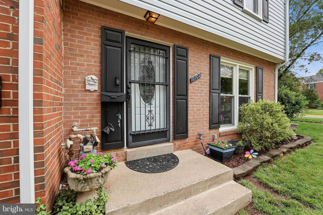 10102 Henry Court - Photo 1