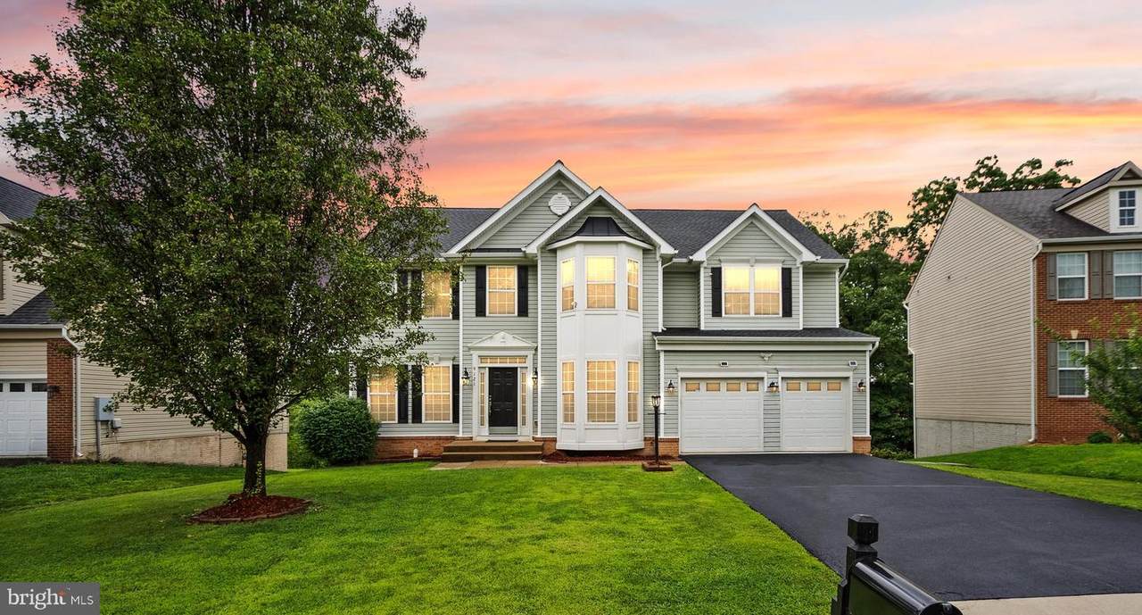 9121 Autumn Glory Lane - Photo 1