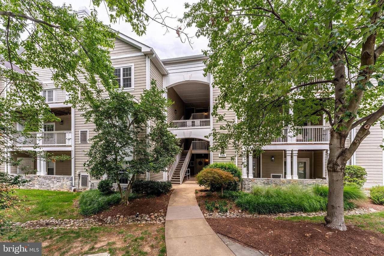 1700 Lake Shore Crest Drive - Photo 1