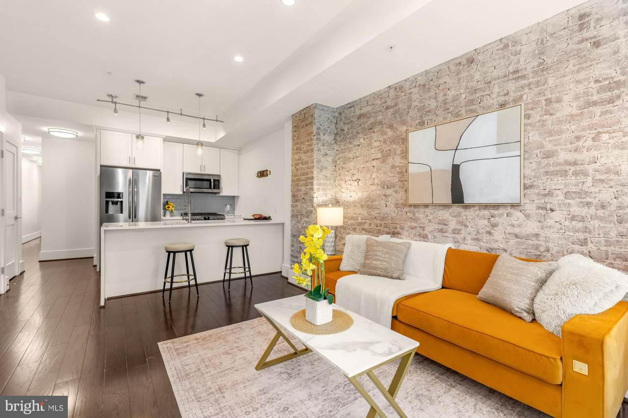 1451 Girard Street - Photo 1
