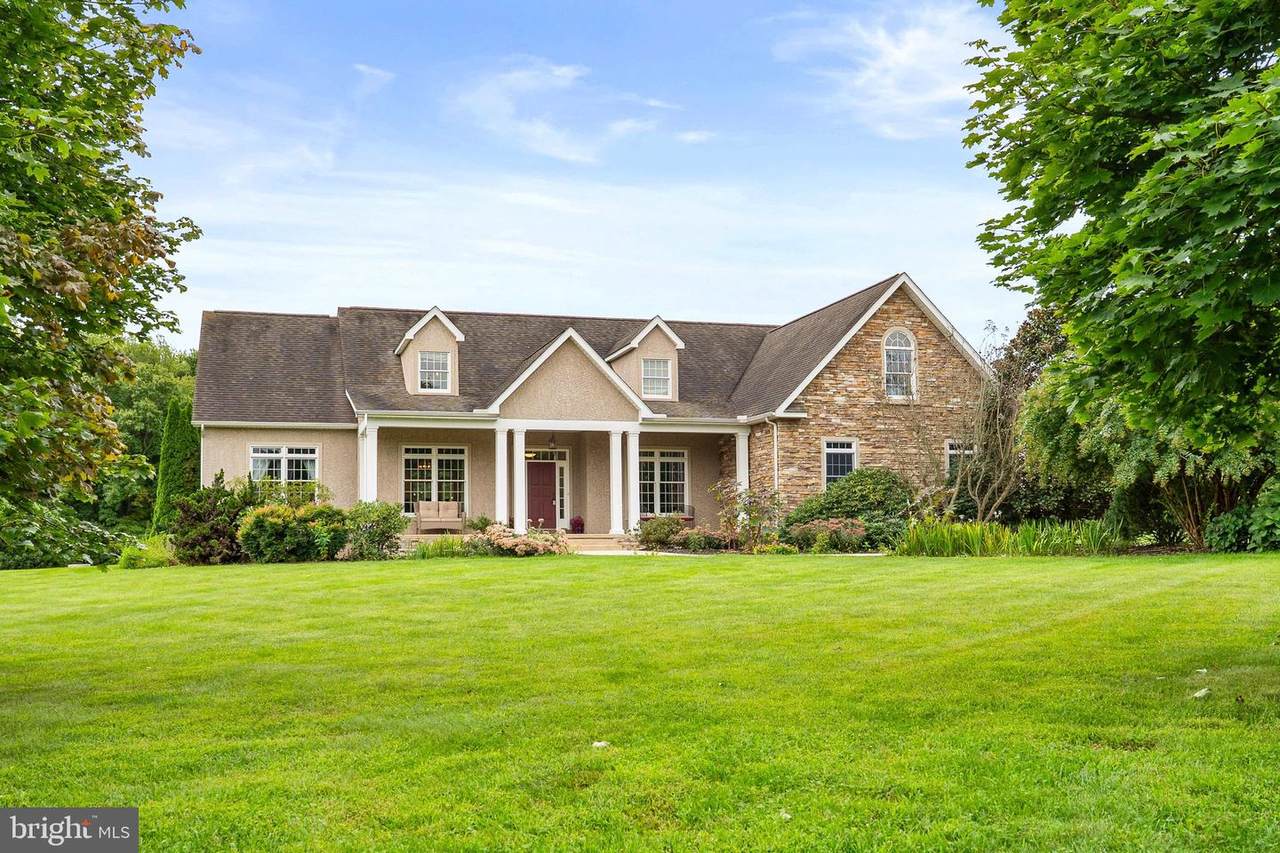 10 Wrays Way - Photo 1