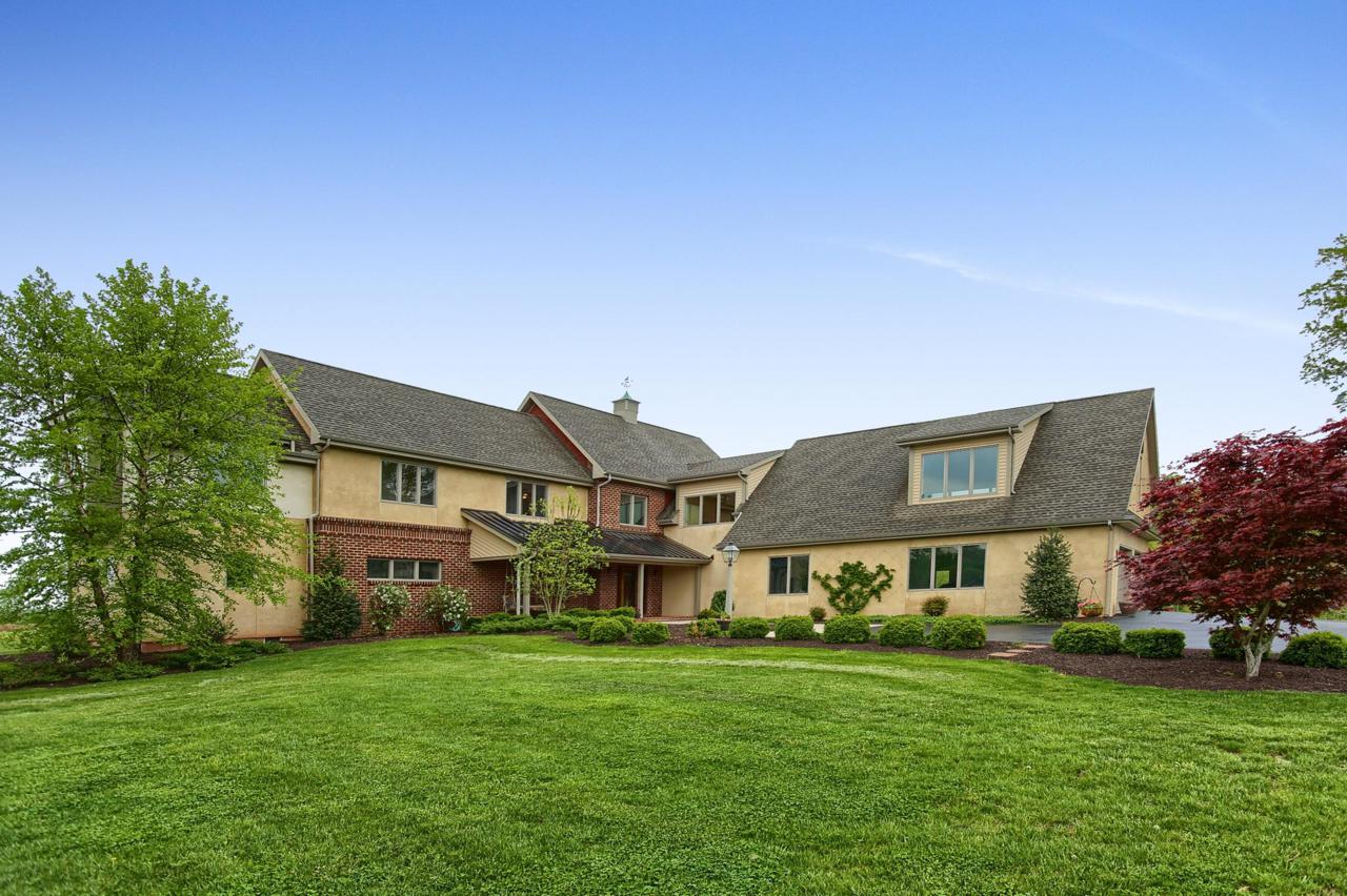 725 Cartref Road - Photo 1