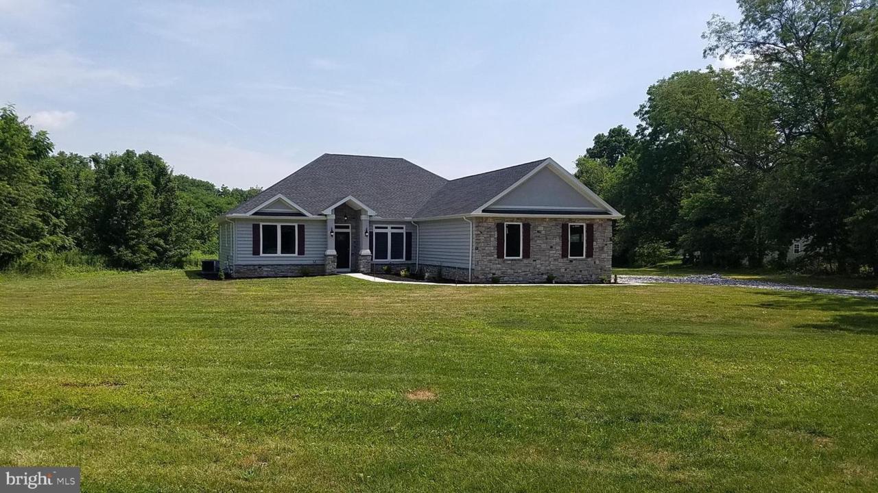 748 Greenbriar - Photo 1