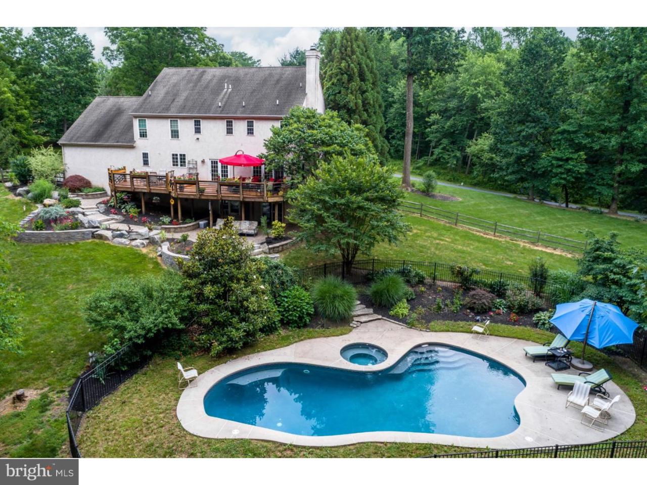 14 Phillips Lane - Photo 1